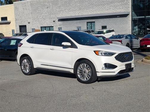 2020 Ford Edge Titanium