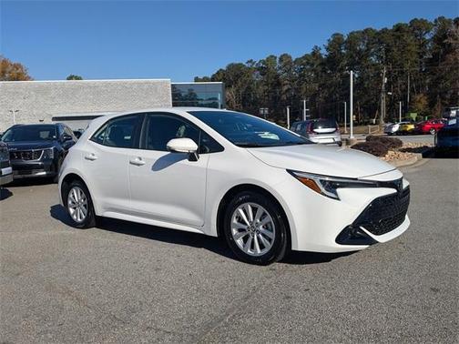 2024 Toyota Corolla Hatchback SE