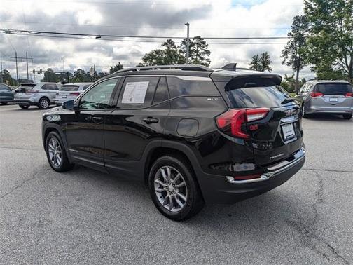2024 GMC Terrain SLT