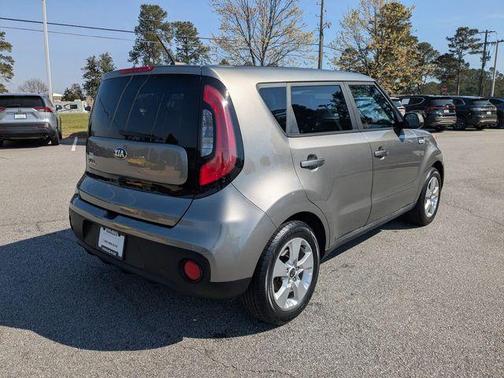 2017 Kia Soul Base