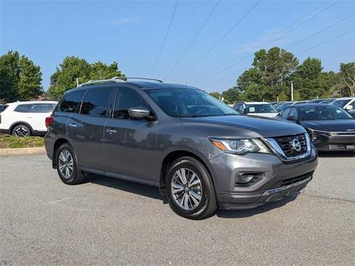 2019 Nissan Pathfinder S