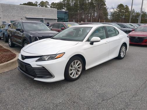 2024 Toyota Camry LE