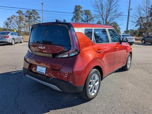 2024 Kia Soul LX
