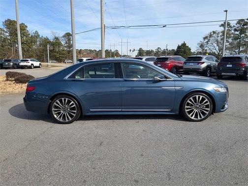 2018 Lincoln Continental Select
