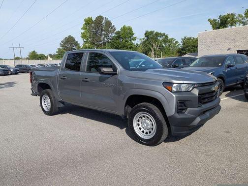 Sterling Gray Metallic 2023 Chevrolet Colorado WT
