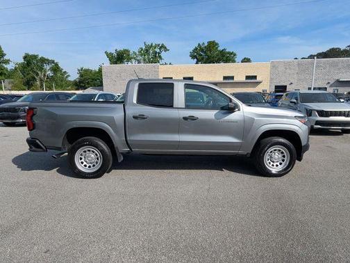 Sterling Gray Metallic 2023 Chevrolet Colorado WT