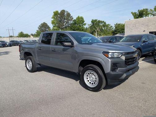 Sterling Gray Metallic 2023 Chevrolet Colorado WT