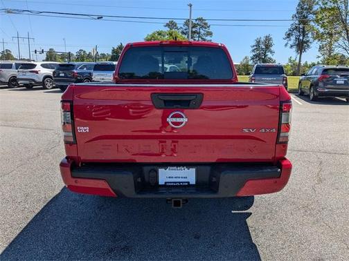 2023 Nissan Frontier SV
