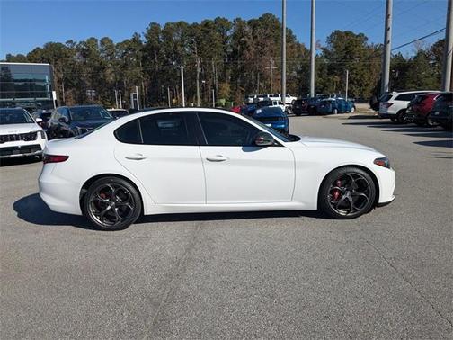 2019 Alfa Romeo Giulia Base