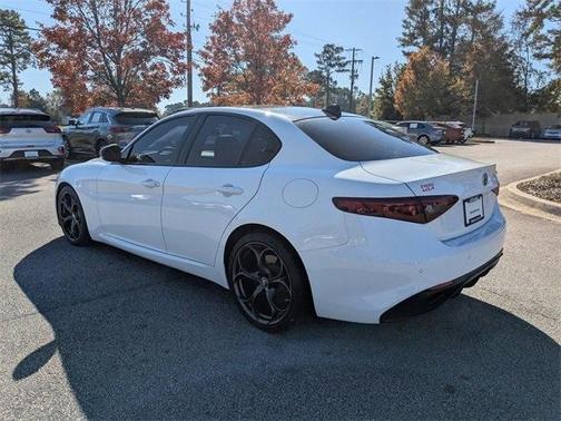 2019 Alfa Romeo Giulia Base