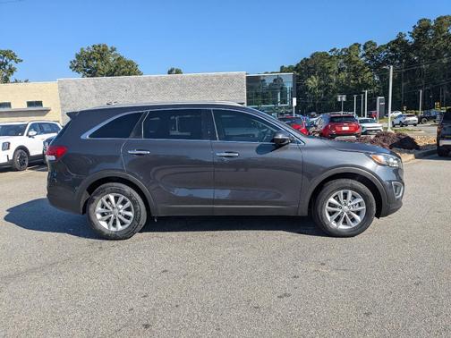 2017 Kia Sorento LX