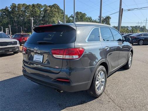 2017 Kia Sorento LX