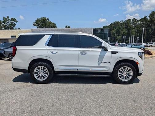 2022 GMC Yukon SLT