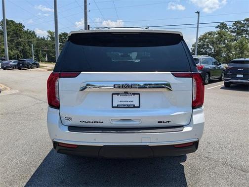 2022 GMC Yukon SLT