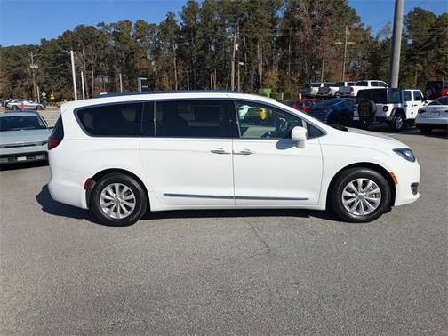 2018 Chrysler Pacifica Touring-L Plus