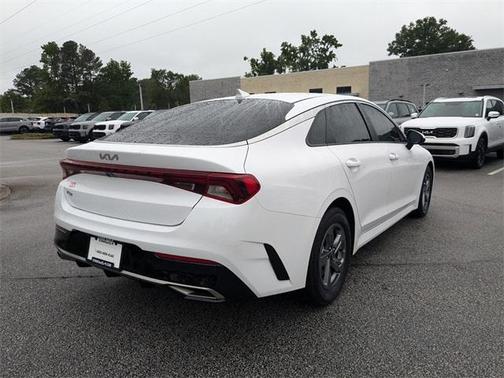 2022 Kia K5 LXS