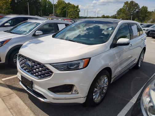 2020 Ford Edge Titanium