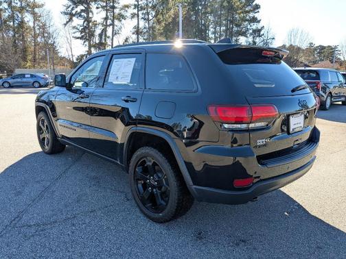 2019 Jeep Grand Cherokee Laredo