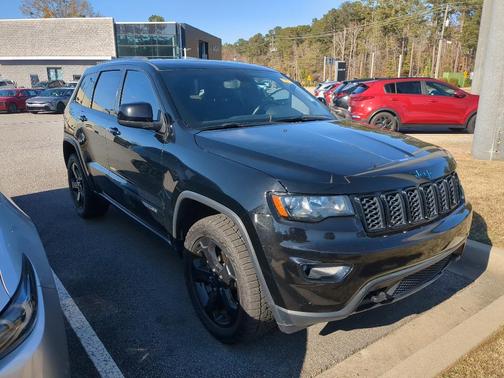 2019 Jeep Grand Cherokee Laredo