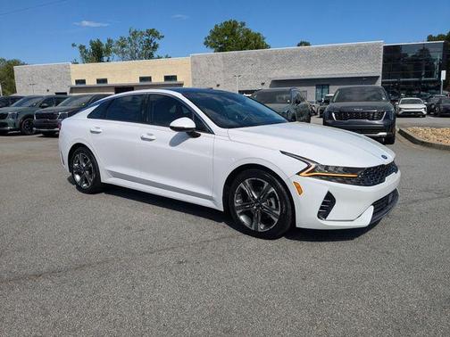 Glacial White Pearl 2021 Kia K5 EX