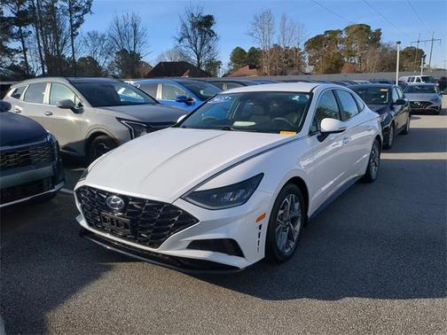 2022 Hyundai SONATA SEL