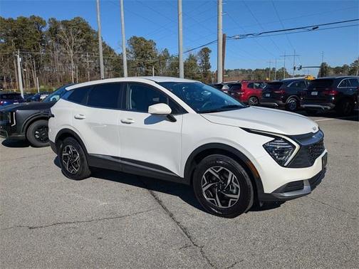 2024 Kia Sportage LX