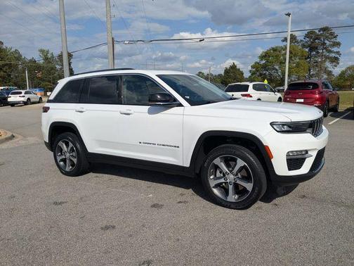 2022 Jeep Grand Cherokee 4xe Base