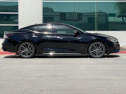 Super Black 2020 Nissan Maxima 3.5 Platinum