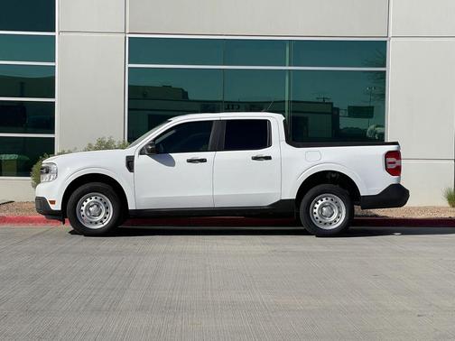 2024 Ford Maverick XL