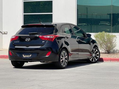 Black Noir Pearl 2017 Hyundai Elantra GT Base