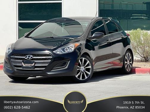 Black Noir Pearl 2017 Hyundai Elantra GT Base