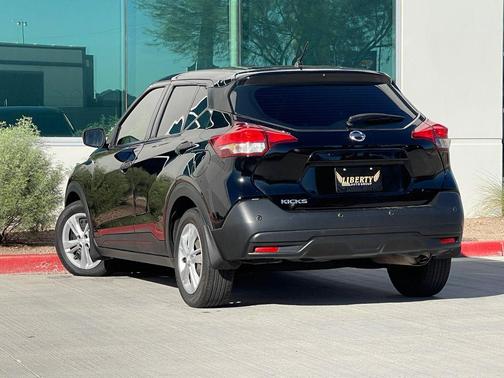 2020 Nissan Kicks S