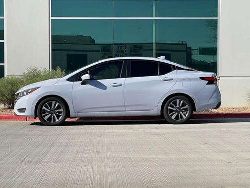 2024 Nissan Versa 1.6 SV