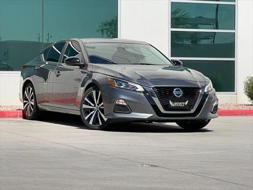 2020 Nissan Altima SR FWD