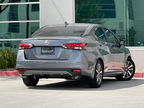 2022 Nissan Versa 1.6 SV