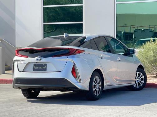 2021 Toyota Prius Prime LE