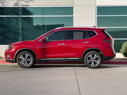 2017 Nissan Rogue SL