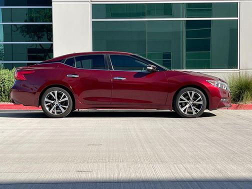 2017 Nissan Maxima 3.5 Platinum