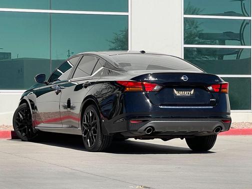 2020 Nissan Altima SR Intelligent AWD