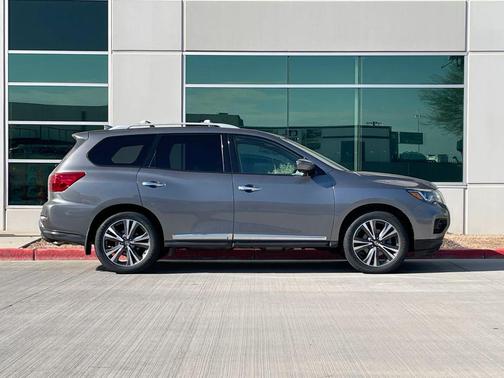 2020 Nissan Pathfinder Platinum 4WD