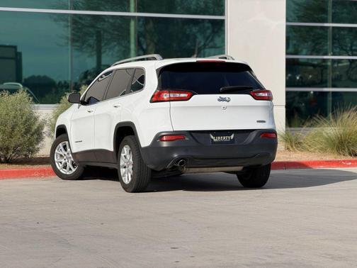 2018 Jeep Cherokee Latitude Plus