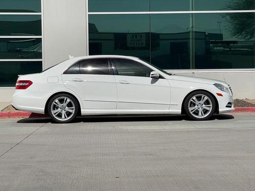 White 2013 Mercedes-Benz E-Class E 350 Sedan 4D