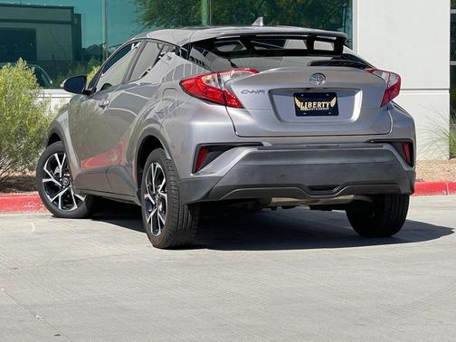 2018 Toyota C-HR XLE Sport Utility 4D