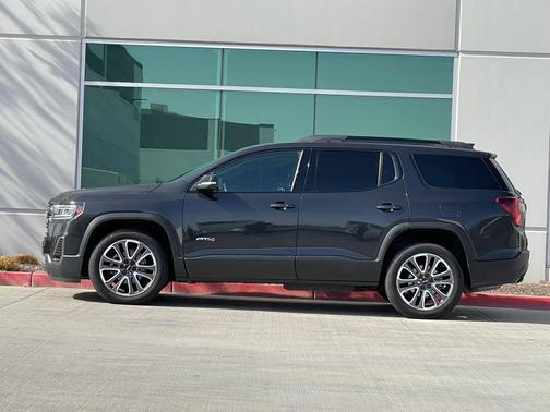 2020 GMC Acadia AT4