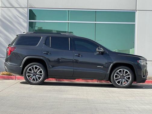 2020 GMC Acadia AT4