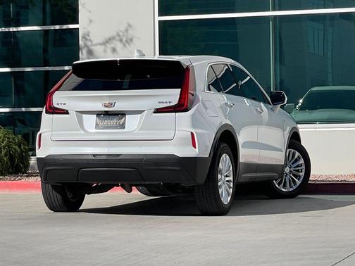2024 Cadillac XT4 Sport