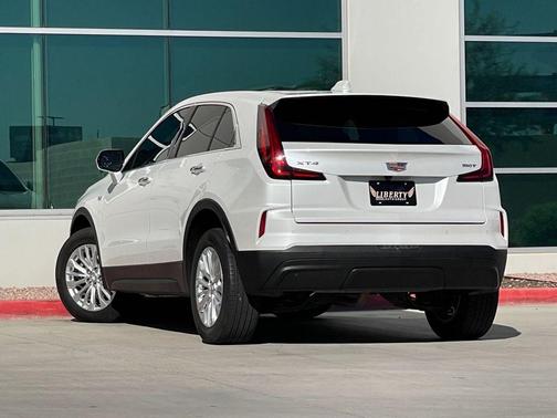2024 Cadillac XT4 Sport