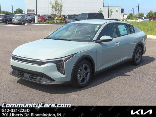 2025 Kia K4 LXS