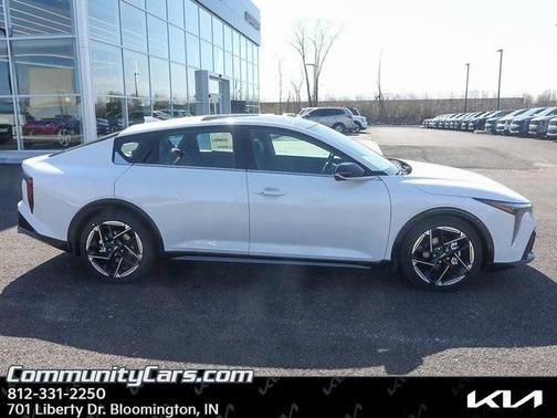 2025 Kia K4 GT-Line