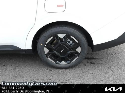 Snow White Pearl 2026 Kia Carnival EX